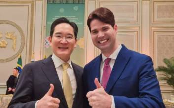 "재드래곤이 사진 찍어줘"…이재용, 청와대서 직접 셔터 누른 사연