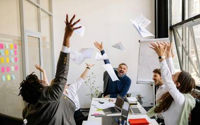 1808억원 외국인 사들였다…삼성전기 46만원대 '껑충'