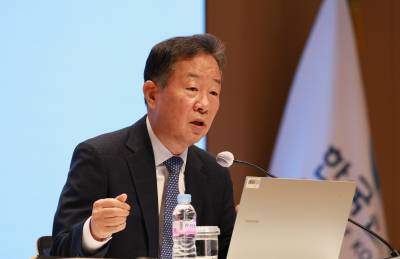 황건일 금통위원 "중동사태로 불확실성 확대…당분간 통화정책 중립 기조"