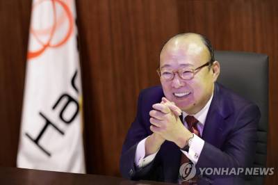 '연봉킹' 누구 될까?…박정원·김승연·신동빈 200억 경쟁