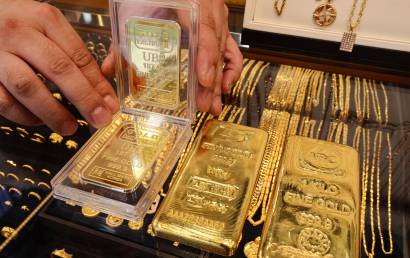 '22만원대' 금값, 다시 뛴다…중동 긴장 완화, 더 오를까