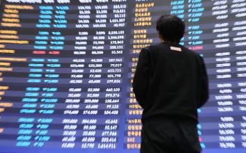 ETF서 커지는 거래대금…개미들 ‘종목’ 대신 ‘시장’ 산다