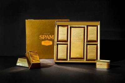 "금 대신 먹는다"…1돈 100만원 시대, '금박 디저트' 불티