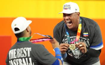 대어 낚은 베네수엘라, '연봉 5718억' 미국 격파…역대급 상금 잭폿 [WBC]