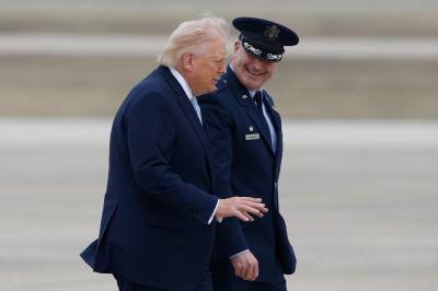 트럼프 “대이란 군사작전 축소 검토”…호르무즈 해협 개입 축소 시사