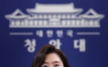 청와대 대변인도 ‘집 팔았다’…부동산 투기와의 전쟁 본격화