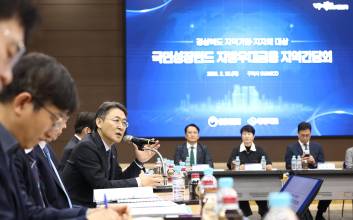 닻 올린 국민성장펀드…민간은 투자 확대, 지자체는 유치 경쟁