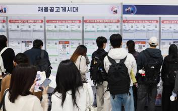 “상사 눈치 보기 싫어”…자유로운 N잡러 택한다 [긱워커 870만, 일터 기본법 파장은]①