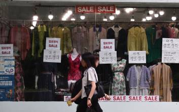 엎친 데 덮친 격…‘일터 기본법’ 도입에 우울한 소상공인 [긱워커 870만, 일터 기본법 파장은]③