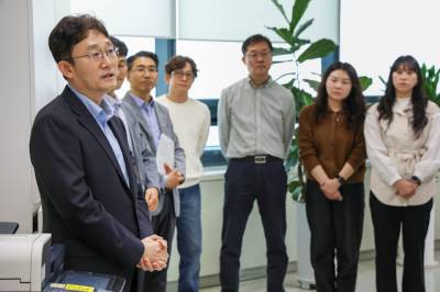 KT 박윤영 첫 지역 행보는 전남·전북…현장 경영 강화