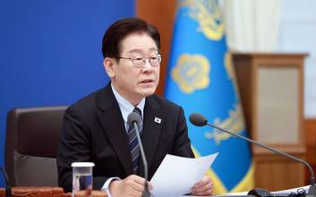 李대통령 "다주택 양도세 중과유예, 5월9일 신청까지 허용 검토"(상보)