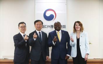 ‘모르쇠’ 벗고 실리 택한 구글…K게임 모처럼 웃을까 [빗장 풀린 구글]①