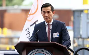 툭하면 ‘매머드급 유증 논란’… 한화 김동관호 책임경영 ‘물음표’