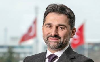 터키항공, 경영진 개편 단행… 무라트 셰케르 회장·아흐멧 올무슈투르 CEO 선임