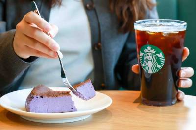 전세계 MZ들 사로잡은 '보라빛' 뭐길래…한국서도 먹힐까