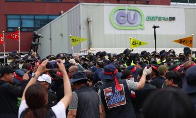 BGF·화물연대 극적 합의...CU 물류 대란 해소