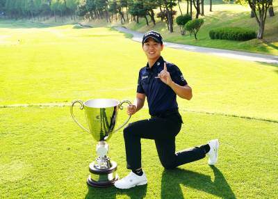 데상트골프, 리브랜딩 1년 만에 매출 30% 증가..“골프화로 판 키웠다”