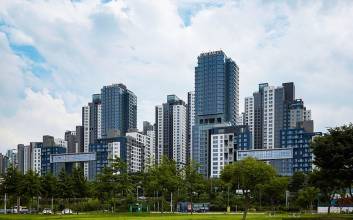 원베일리 vs 메이플자이…“집값 말고 농구로 붙는다”