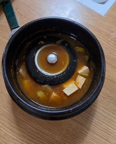 된장찌개서 배수구 뚜껑이? 식품위생법 위반땐 1억원 이하 벌금