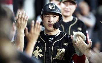 황재균, 주식 이야기에 "수익률 마이너스 30%"…특정 종목 언급엔 '조심'