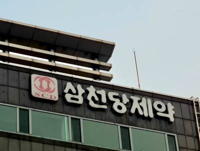 “7400 돌파한 코스피, 멈춰선 코스닥”…대형주도 부진한 ‘K자형 장세’