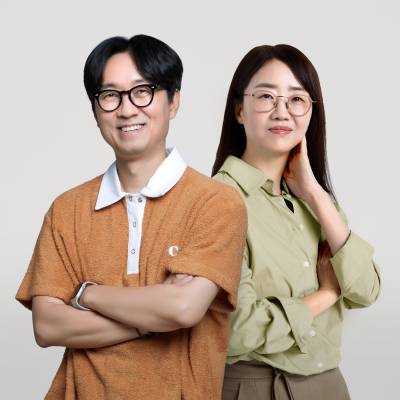 ‘스타부부’ 새 얼굴로…국민은행, 장항준 감독·김은희 작가 모델 선정