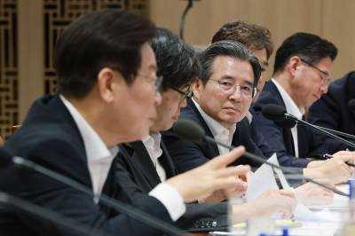 “도넛 금융 안 된다” 인뱅, 금리 절벽 해소 압박…‘혁신 역할론’ 다시 불거져