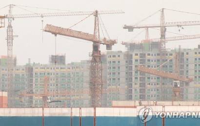 "전국 현장 85% 멈출 것…삼전 공장도" 타워크레인노조, 일제히 '스톱'