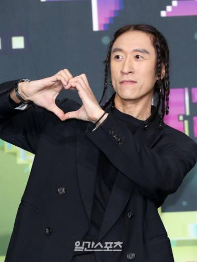 빽가, 나라땅 1800평 무단 사용?…마침내 입 열었다
