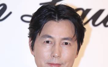 '혼외자 논란' 정우성, 오늘 첫 공식석상…"모든 질책 안고 갈 것"