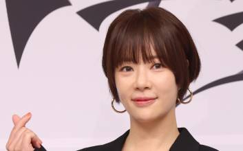 황정음 측 "횡령 혐의 43억원, 재산 팔아 다 갚았다"
