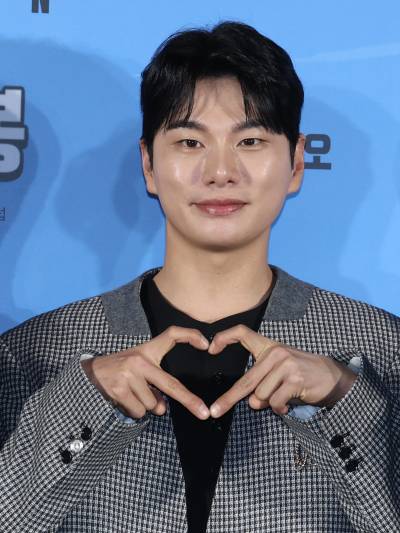 "E컵 본 적 없어" 이이경 노골적 멘트? 사생활 DM 폭로 또 나왔다