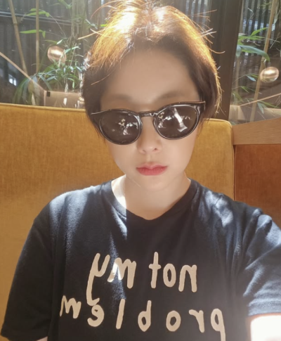 서인영, 이혼 후 새 출발?…의미심장 티셔츠 문구도