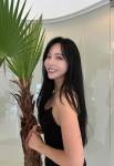 홍진영, 볼륨감 넘치는 몸매…여전한 밧데리 누나 미모