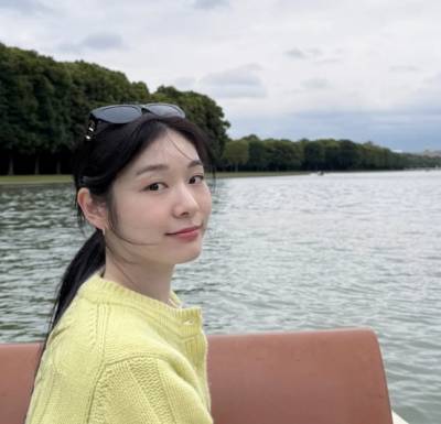 고우림도 반할 상큼美…김연아, 노랑빛 감성 한가득